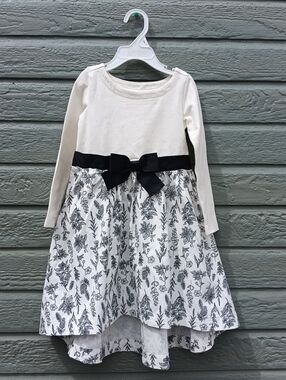 Hope & Henry Girls' Ivory & Black Floral Skater Dress with Bow